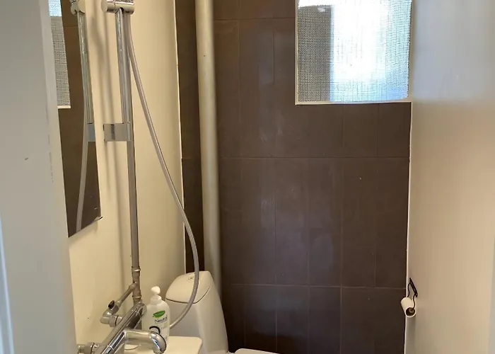 Charming With Easy Access To * København